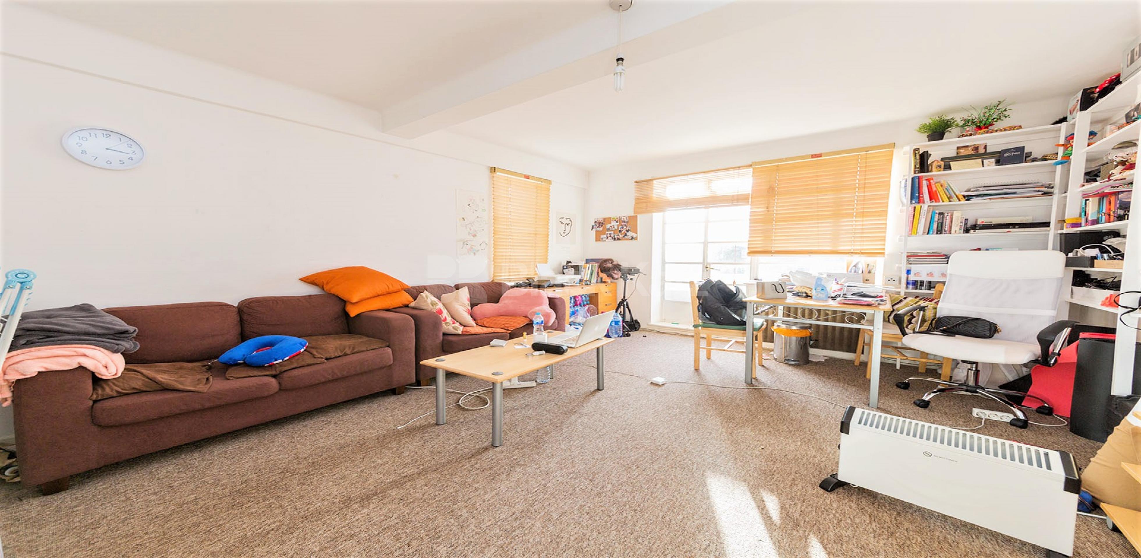 			2 Bedroom, 1 bath, 1 reception Flat			 The Grampians, Shepherds Bush Road, SHEPHERDS BUSH W6